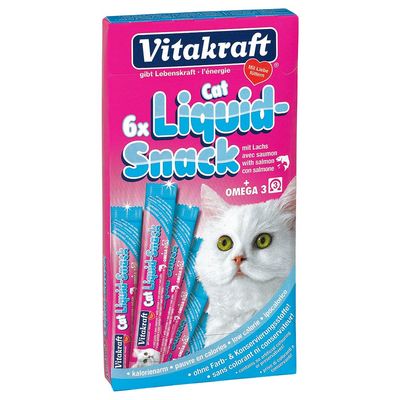 Vitakraft Cat Liquid-Snack 6x med lax och omega 3. Text: kalorienarm, ohne Farb- & Konservierungsstoffe. Bild på vit katt och sex portionspåsar.