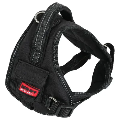 Pettorina nera per cani con cuciture rifrangenti, anello in metallo e logo rosso 'moov4fun'.
