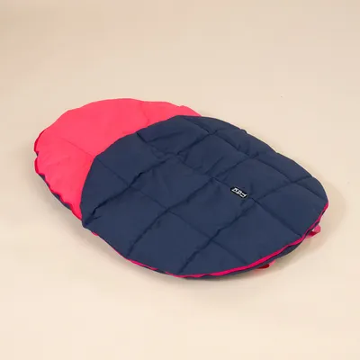 TIAKI přenosný spací pytel - D 95 cm x Š 74 cm x V 11 cm