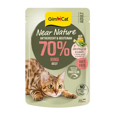 GimCat Near Nature 70 % Rind Beef, Soft Pâté, riche en protéines, sans céréales ni sucres ajoutés, herbe d’orge et huile de lin, Made in Germany. Texte partiellement en anglais/allemand.