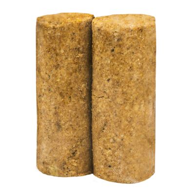 JR Farm Erdnuss-Turm mit Holzdesign, geeignet für Vögel. Enthält Peanut Bar und Sitzstange. Verpackung zeigt Blaumeise und Amsel.