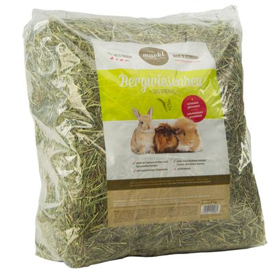 Mucki Bergwiesenheu, el original. Para todos los roedores, secado suavemente, natural y aromático, rico en fibra y vitaminas, muchas hierbas, pastos y semillas, sin regar.