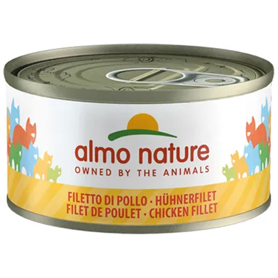 Almo Nature lata com peito de frango. Texto: Filetto di Pollo, peito de frango, Filet de Poulet, Chicken Fillet. Owned by the Animals.