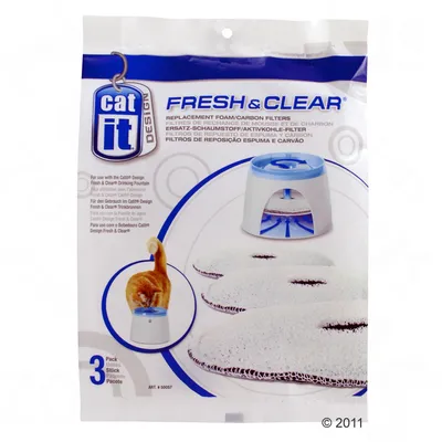 Filtros de repuesto de espuma y carbón Catit Fresh & Clear, paquete de 3 unidades. Compatible con bebedero Catit Design Fresh & Clear. Imagen del producto y texto en inglés y español.