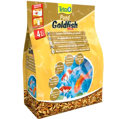 Tetra Pond Goldfish Mix 4L, komplett foderblandning för guldfisk. Synlig text på flera språk: Health, colour & clear water. Bild på guldfiskar och foderpellets på förpackningen. Tetra Pond Goldfish Mix 4L, komplett foderblandning för guldfisk. Synlig text på flera språk: Health, colour & clear water. Bild på guldfiskar och foderpellets på förpackningen.