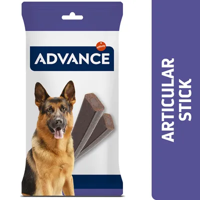 Advance Articular Stick od Affinity. Balení zobrazuje dva hnědé tyčinky a německého ovčáka.