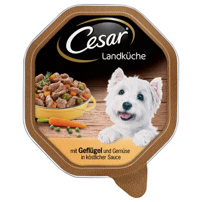 Cesar Landküche med fjerkræ og grøntsager i lækker sauce. Emballagen viser en hvid hund og en skål med kød, gulerødder og ærter.