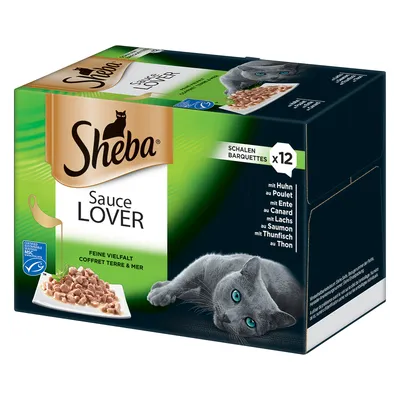 Confezione Sheba Sauce Lover, 12 vaschette. Testo visibile: mit Huhn, mit Ente, mit Canard, mit Lachs, mit Thunfisch. Immagine di un gatto grigio e cibo per gatti su piatto.