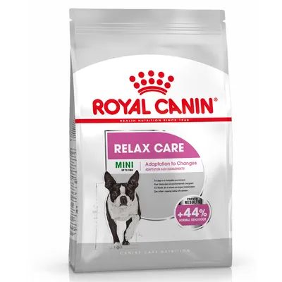 Опаковка Royal Canin Relax Care Mini за кучета до 10 кг. Видим текст: Adaptation to Changes, +44% normal behaviour. Изображение на малко куче отпред.