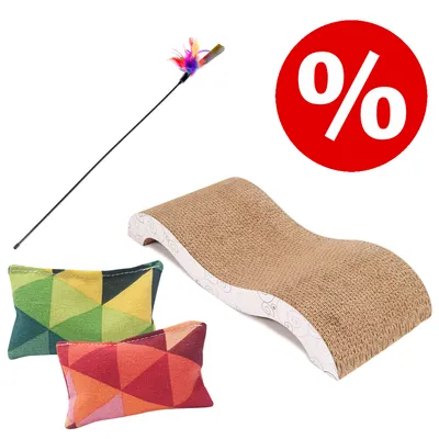 Set mit Kratzwelle aus Wellpappe, zwei bunten Kissen und Spielangel mit Federn. Rotes Prozentzeichen für Rabattaktion sichtbar.