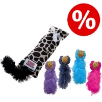 KONG Kickeroo Spielzeug mit Giraffenmuster und vier bunte Fellspielzeuge, daneben rotes Prozentzeichen für Rabattaktion.