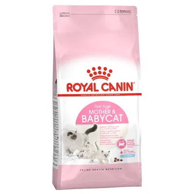 Royal Canin First Age Mother & Babycat, aliment pour chats pour chattes allaitantes et chatons jusqu'à 4 mois, soutien du système immunitaire, croquettes faciles à mâcher.