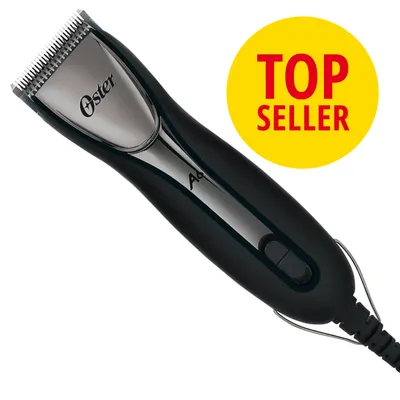 Oster A6 klippemaskine med sort håndtag og metalblad, synlig tekst: TOP SELLER på gul cirkel Oster A6 klippemaskine med sort håndtag og metalblad, synlig tekst: TOP SELLER på gul cirkel