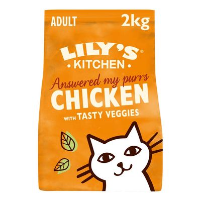 Lily's Kitchen Chicken Casserole Dry Cat Food 2kg