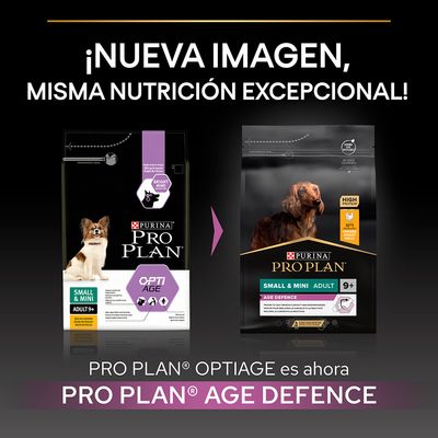 Comparación de envases: PURINA PRO PLAN OptiAge Small & Mini Adult 9+ cambia a PRO PLAN Age Defence Small & Mini Adult 9+. Texto: ¡Nueva imagen, misma nutrición excepcional!
