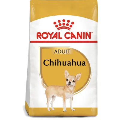Opakowanie karmy Royal Canin Adult Chihuahua z wizerunkiem psa rasy chihuahua i widocznym napisem na froncie: ADULT Chihuahua.