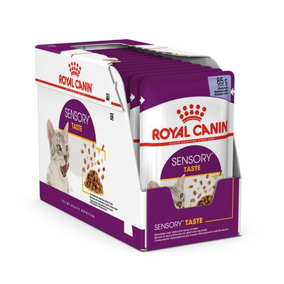 Royal Canin Sensory Taste -kissan märkäruoka, 85 g annospussit pakkauksessa. Pakkauksessa kuva kissasta ja ruoka-annoksesta. Tuotenimi ja painomerkintä näkyvissä.