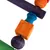 Jouet pour animaux composé de formes en bois coloré : cube orange, boule violette, cylindre violet et pièce bleue, assemblés sur un fil métallique visible.