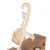 Crochet en bois attaché à une corde blanche, relié à un élément en carton marron avec trous visibles et papier froissé beige.