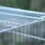 Recinto exterior Kerbl de 4 esquinas con barrera antihuida y techo de malla, grande