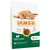IAMS kattenvoer met lam, 10 kg zak. Tekst: 87% dierlijk eiwit, 100% complete & gebalanceerde voeding, geschikt voor katten vanaf 1 jaar. Zonder tarwe, kunstmatige kleur- en smaakstoffen.