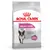 Pachet Royal Canin Relax Care MINI, Adaptation to Changes, pentru câini până la 10 kg. Text vizibil: +44% normal behaviour. Imagine cu un câine pe ambalaj.