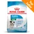 Royal Canin Puppy Mini 2–10 months, peso adulto fino a 10 kg. Top Seller. Immagine di un cucciolo sulla confezione. Testo in inglese: Strong immune system, Brain development.