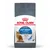Royal Canin Care Light Weight torrfoder för katt. Text: Helps limit weight gain, Proven results over 90% of cats achieved a healthy weight in 8 weeks. Bild på katt och foderbitar.
