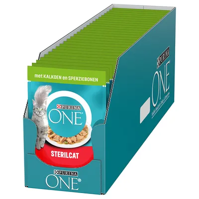 Purina ONE Sterilcat kattenvoer, met kalkoen en sperziebonen. Verpakking toont meerdere portiezakjes in een doos.
