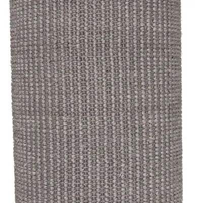 Gros plan sur une surface en sisal tressé gris, matériau visible utilisé pour griffoirs ou tapis pour animaux.