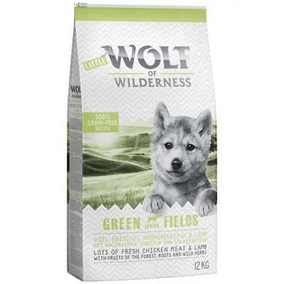 Опаковка на Little Wolf of Wilderness Green Fields Junior, 100% grain-free recipe, lots of fresh chicken meat & lamb, 12 кг. Видими текстове на английски и немски език.