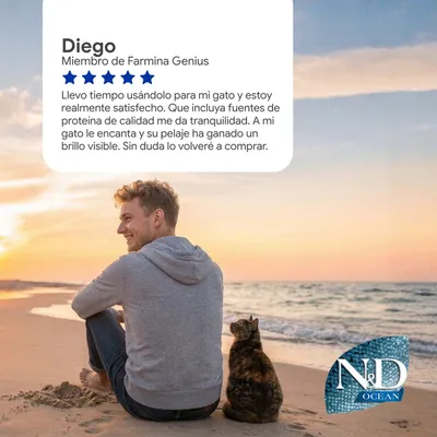 Valoración del cliente: 5 estrellas. El miembro de Farmina Genius, Diego, informa que su gato adora el producto y que el pelaje brilla visiblemente. Logotipo de N&D Ocean en la parte inferior derecha.