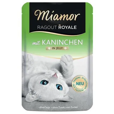 Miamor Ragout Royale mit Kaninchen in Jelly, sans soja, sans ajout de sucre, mention NEU, avec taurine, sachet avec image d’un chat blanc aux yeux bleus. Texte en allemand et anglais.