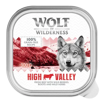 Wolf of Wilderness High Valley, 300g. 100% grain-free recipe with fresh beef, wild berries, roots and wild herbs.