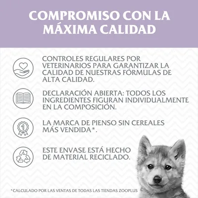 Compromiso con la máxima calidad: controles veterinarios, declaración abierta de ingredientes, marca de pienso sin cereales más vendida, envase de material reciclado. Texto en español.
