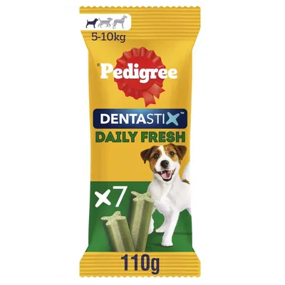 Pedigree Dentastix Daily Fresh, 7 sticks for dogs weighing 5-10kg, 110g pack. Image shows green dental chews and weight range icons.