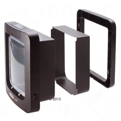 SureFlap kattenluik met tunnelverlenging en montageframe, zwart kunststof, onderdelen los getoond