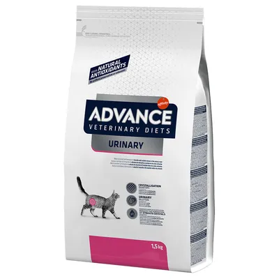 Упаковка корма для кошек Advance Veterinary Diets Urinary, 1,5 кг. Видны надписи: Natural Antioxidants, Crystallisation, Urinary Dilution, pH, Reduction of Struvite Crystals.