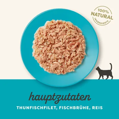 Hauptzutaten: Thunfischfilet, Fischbrühe, Reis. 100% natürliche Zutaten. Abgebildet auf einem blauen Teller mit Katzen-Symbol.