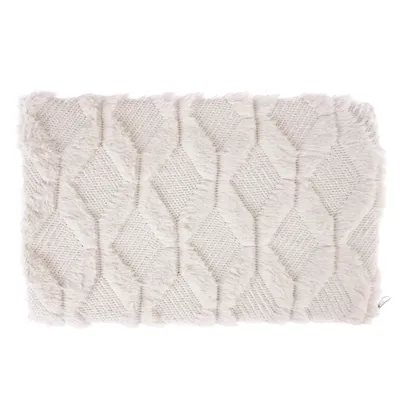 Tapis rectangulaire beige à motif losange, surface en tissu doux et poils longs visibles, fermeture éclair sur le côté droit.