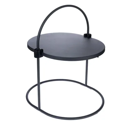 Kulatý černý kovový stojan s rukojetí, vhodný pro různé použití. Minimalistický design se stabilní konstrukcí.