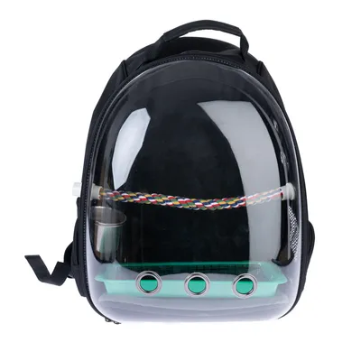 Sac à dos de transport pour animaux avec coque transparente, trois aérations rondes, perchoir coloré et support métallique visible à l’intérieur.