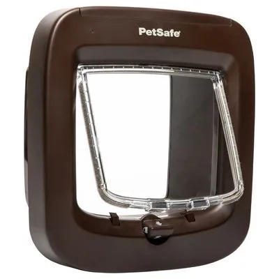 PetSafe kattenluik van bruin plastic met transparante klep en draaiknop onderaan, merknaam PetSafe zichtbaar bovenaan.
