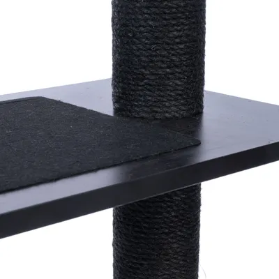 Plateau en bois noir avec poteau recouvert de corde noire et tapis en tissu noir, partie d’un arbre à chat visible.