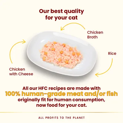 Chicken with cheese, chicken broth and rice on a plate. Text: Our best quality for your cat. All our HFC recipes are made with 100% human-grade meat and/or fish, now food for your cat.