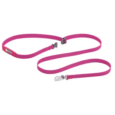 Ruffwear Hundeleine in Pink mit verstellbarem Clip-Verschluss und Metallkarabiner.
