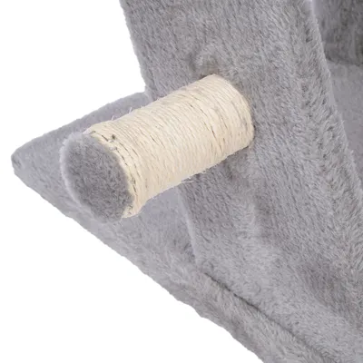 Close-up of a scratching post with grey plush cover and a scratching trunk wrapped in sisal.