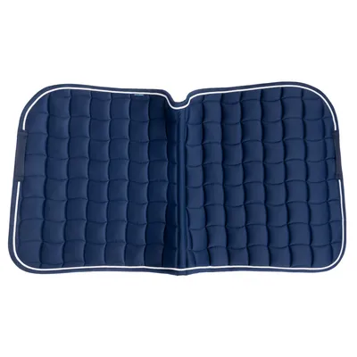Dunkelblaue, gepolsterte Matte mit gestepptem Muster und weissen Rändern. Rechteckige Form, faltbar mit seitlichen Griffen.
