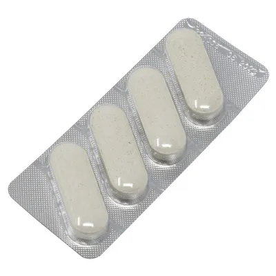 Blisterpackung mit vier weißen Tabletten, Haltbarkeitsdatum sichtbar: 06/2024.