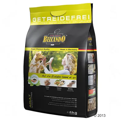 Saco de pienso para perros Belcando Adult Grain-Free, 4 kg, con texto visible: 'GETREIDEFREI', 'Super Premium Quality', 'Made in Germany', imágenes de ingredientes y perro con persona.